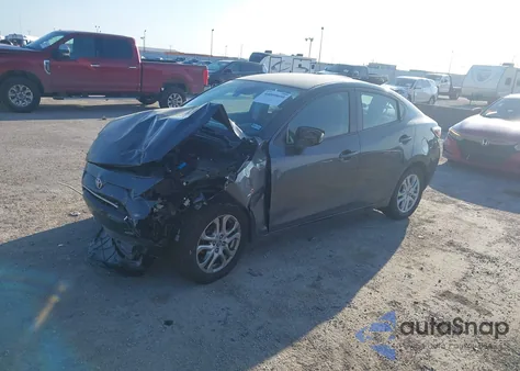 2017 Toyota Yaris Ia из США, поврежденный, VIN 3MYDLBYV3HY172854